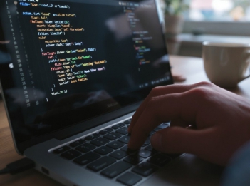 Cách thêm schema markup cho trang web bằng JSON‑LD - Kỹ thuật Marketing